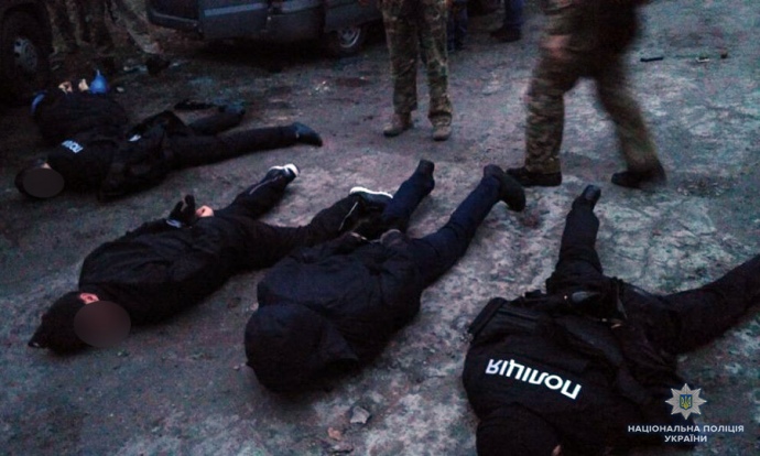 Серед інших учасників - троє раніше судимих жителів Донецької області, - повідомляє поліція