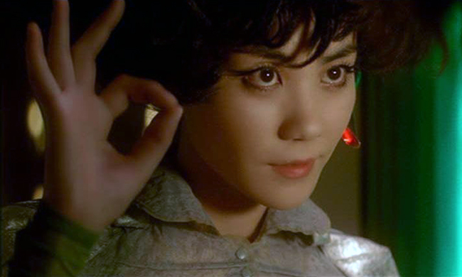 У «2046» вона грає ту ж Мімі, разом з героїнею Меггі Чун пов'язуючи фільми воєдино