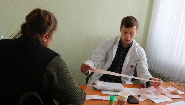 Фахівці Національного інституту серцево-судинної хірургії імені Амосова провели консультативно-діагностичний огляд 128 пацієнтів з Луганщини