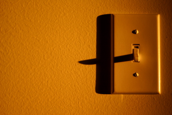 Висота установки розеток і вимикачів має велике значення для комфорту подальшої експлуатації і розподілу електрики в будинку